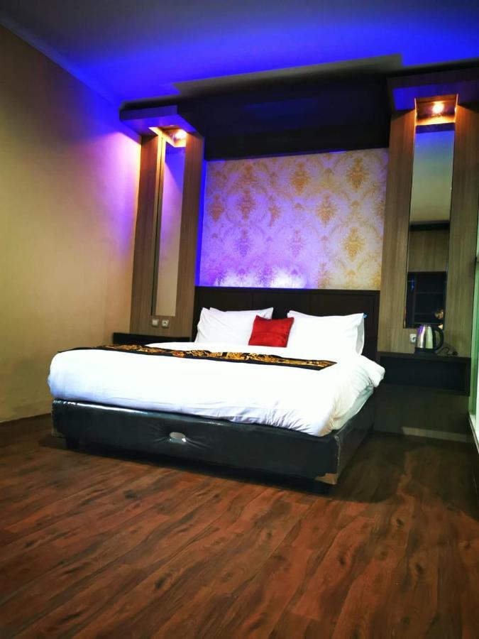 Oyo 822 Hotel Mukti Jaya Purwokerto Εξωτερικό φωτογραφία