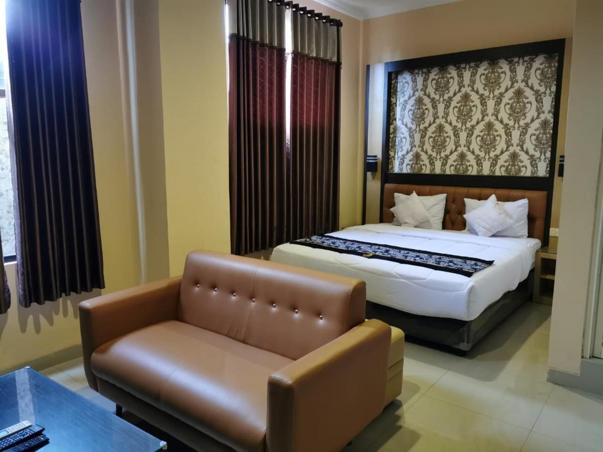 Oyo 822 Hotel Mukti Jaya Purwokerto Εξωτερικό φωτογραφία